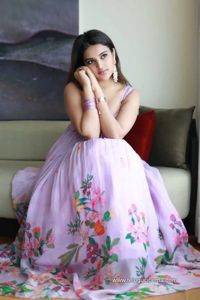 Nidhhistills 100122 001