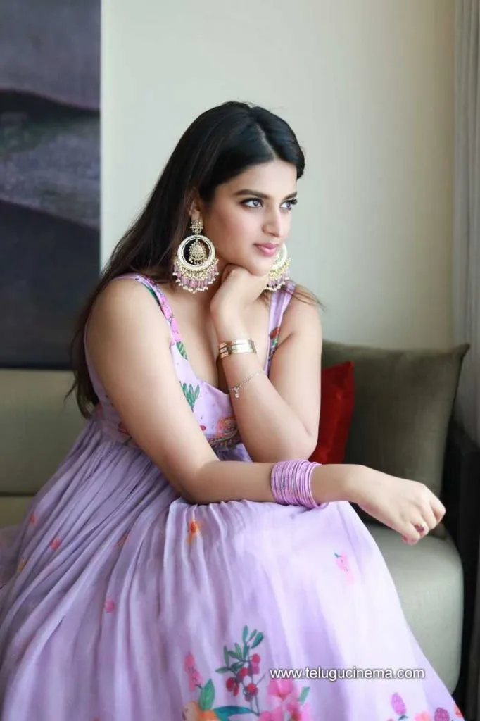 Nidhhistills 100122 004