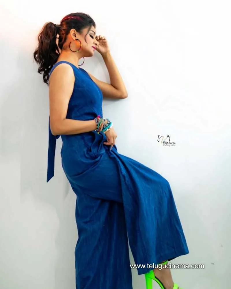 Priyamani Stills 060122 005