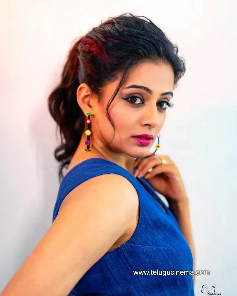 Priyamani Stills 060122 007