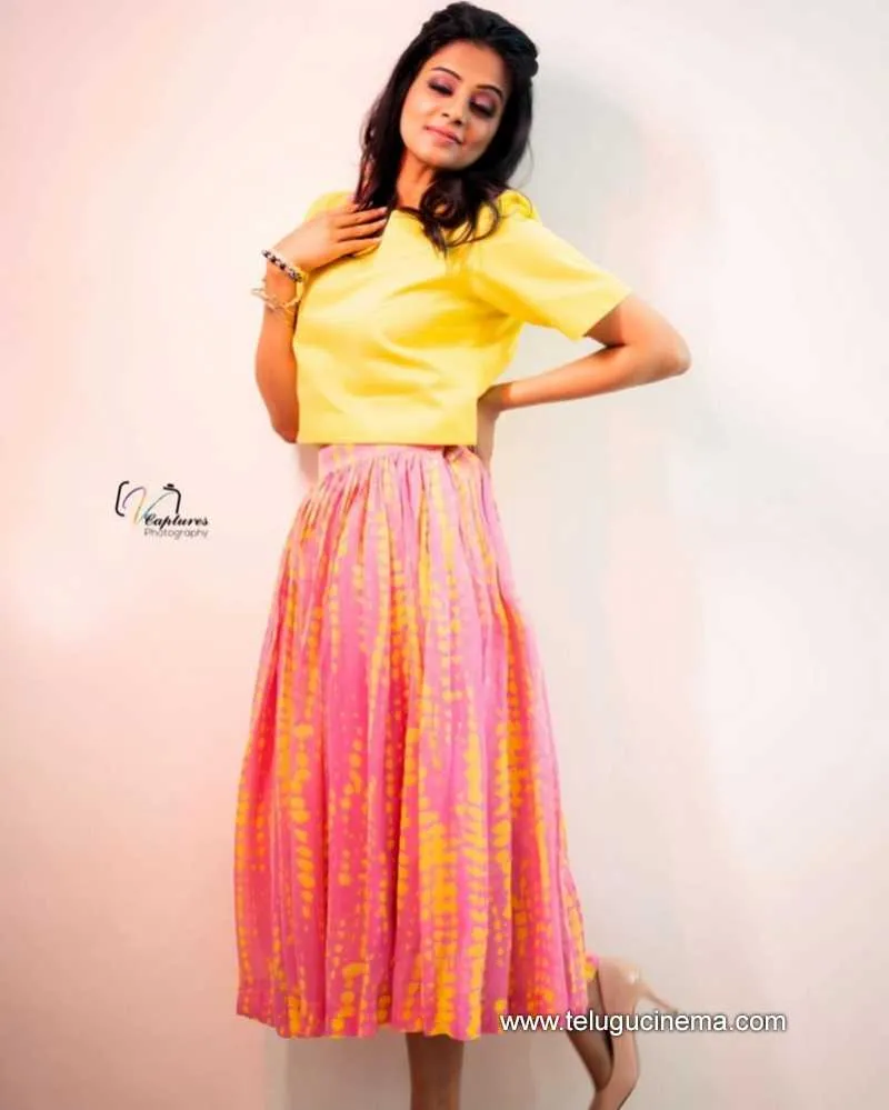 Priyamani Stills 120122 001