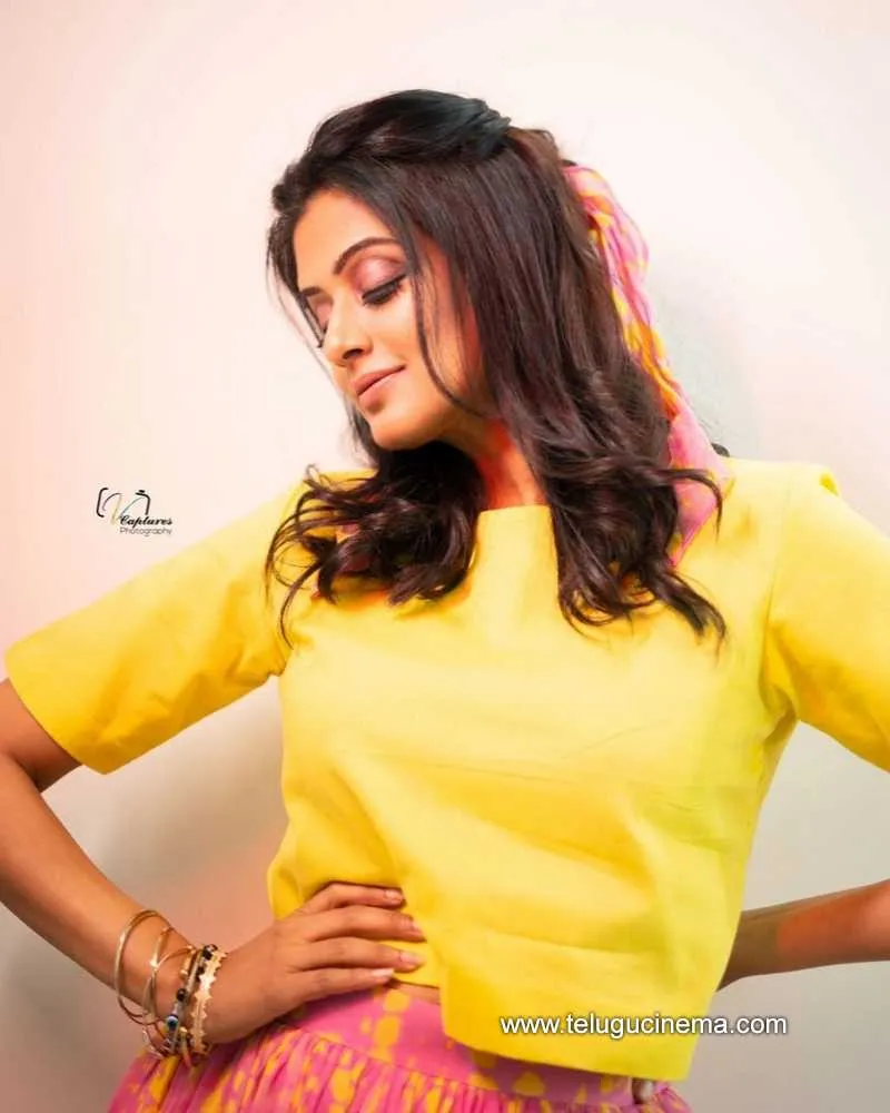 Priyamani Stills 120122 002