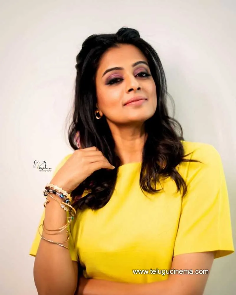 Priyamani Stills 120122 007