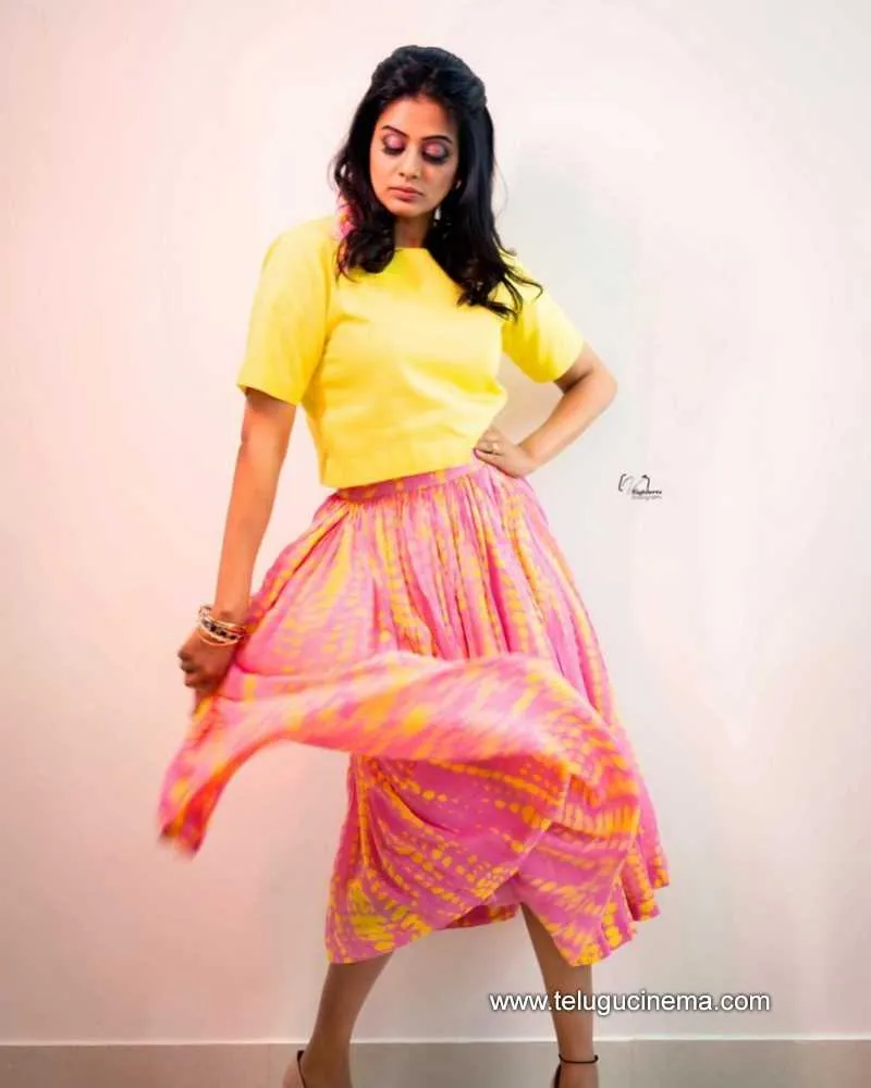 Priyamani Stills 120122 008