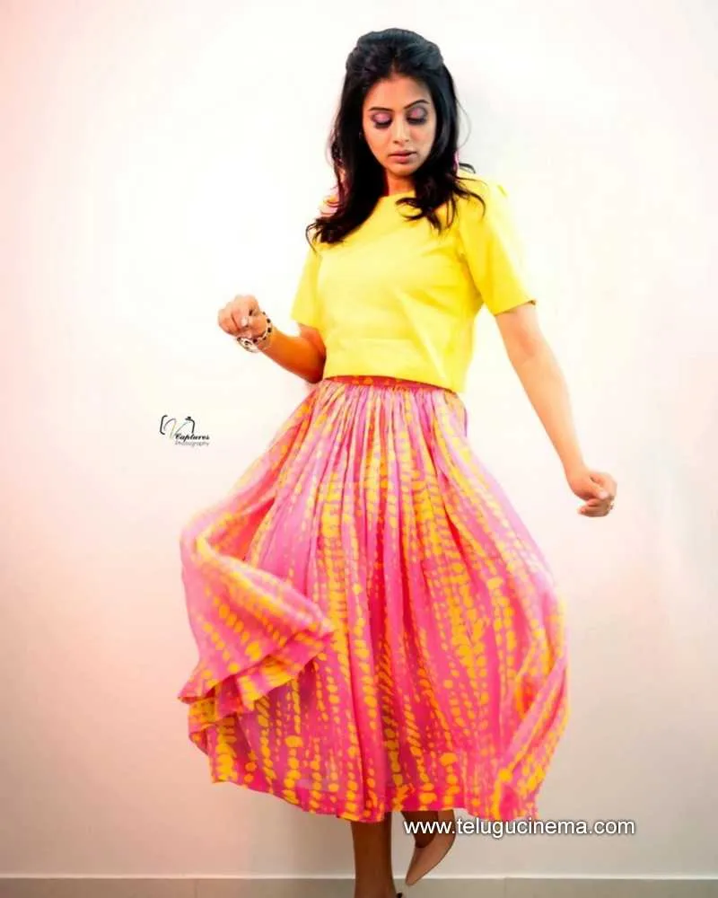 Priyamani Stills 120122 010