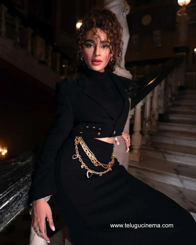 Seeratkapoor Stills 030122 003