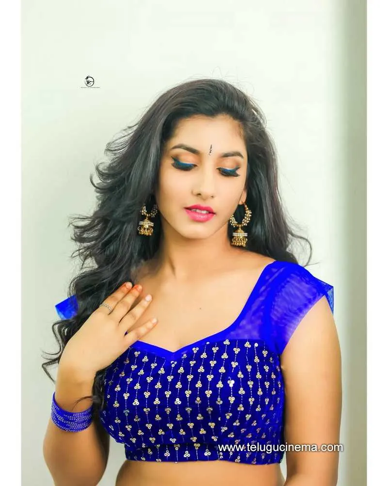 Varshini Stills 190122 001
