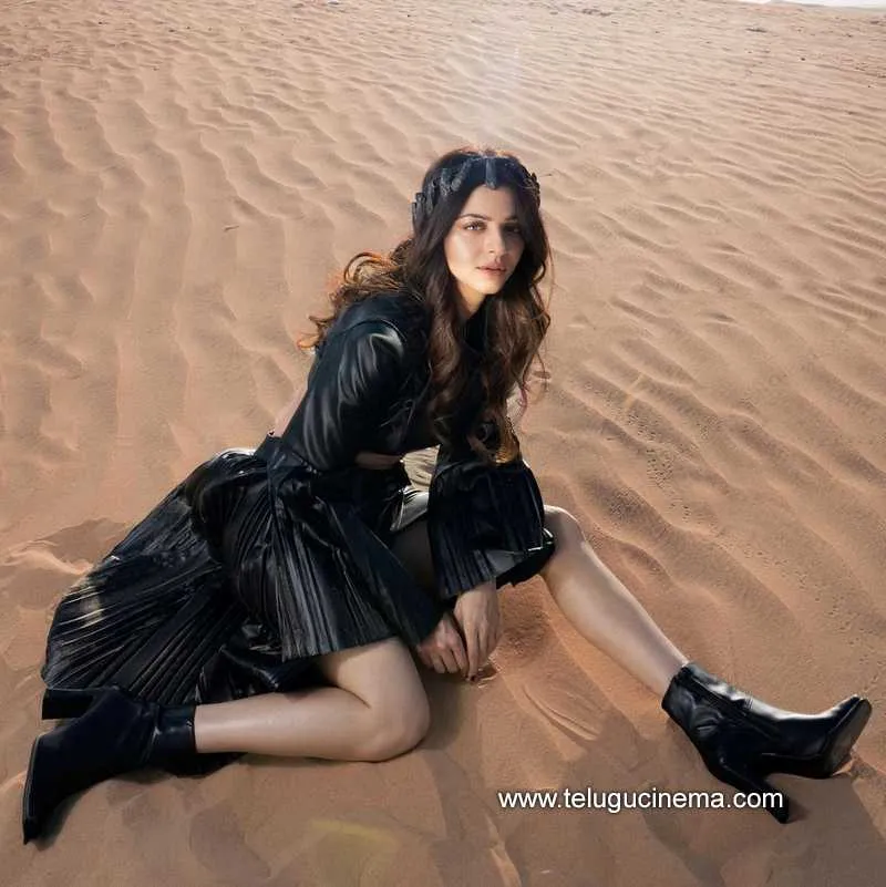 Vedhika Stills 180122 001