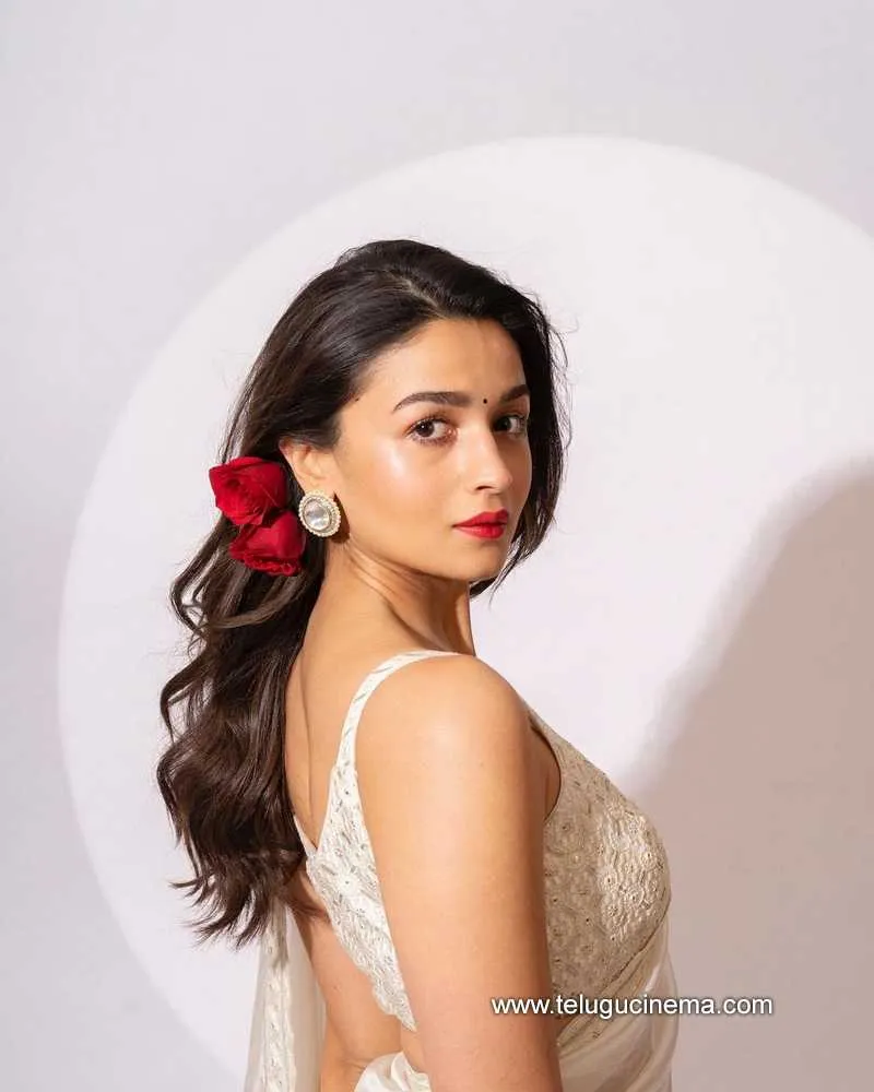 Aliabhatt Stills 080222 003