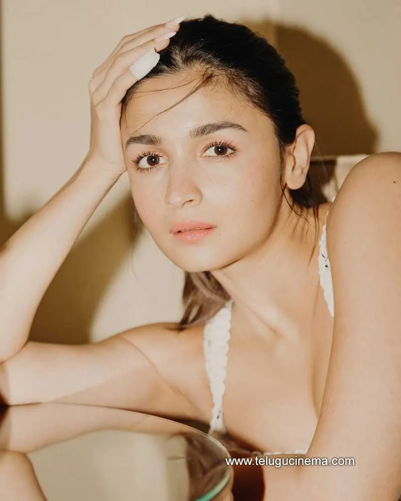 Aliabhatt Stills 180222 003