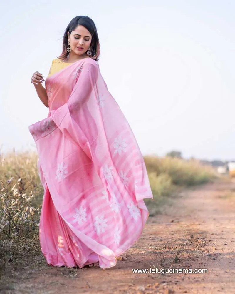 Anasuya Stills 100222 002