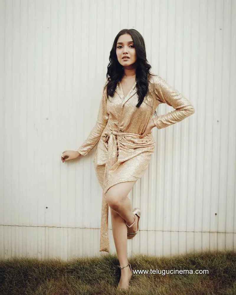 Anikha Stills 070222 003