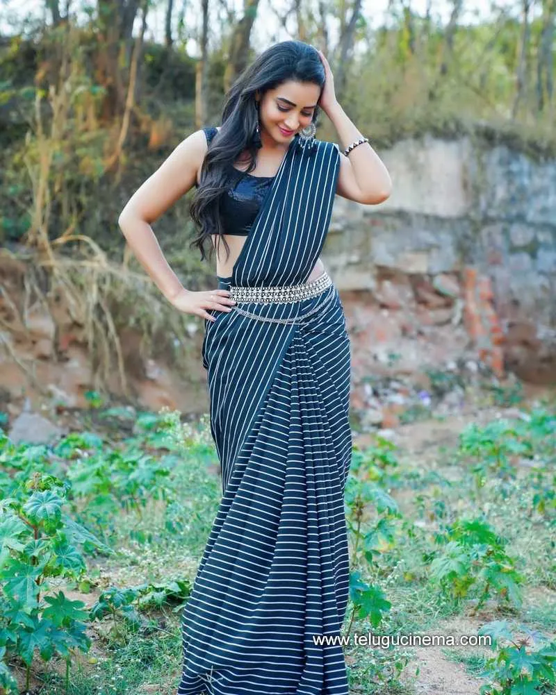 Bhanusree Stills 140222 004