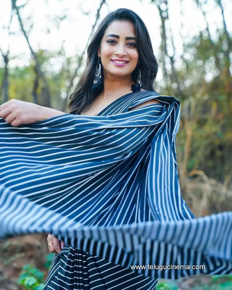 Bhanusree Stills 140222 006