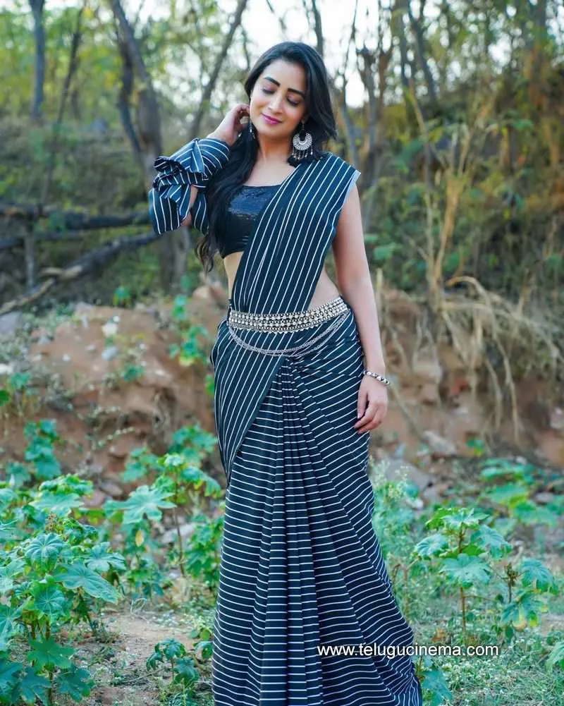 Bhanusree Stills 140222 008