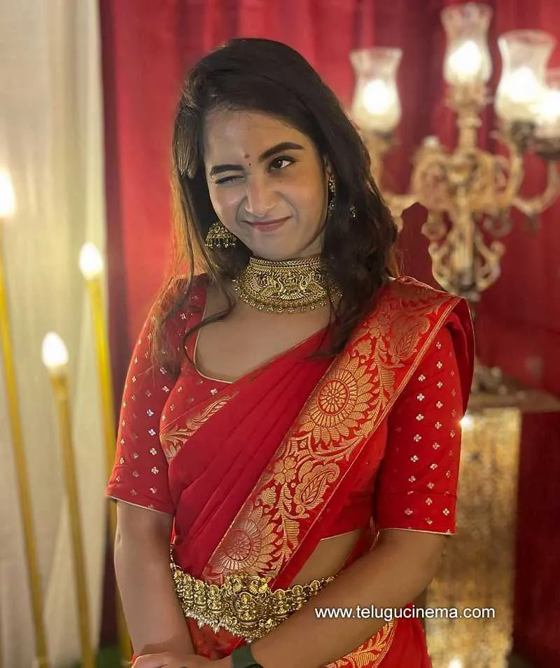 Deepthisunaina Stills 210222 002