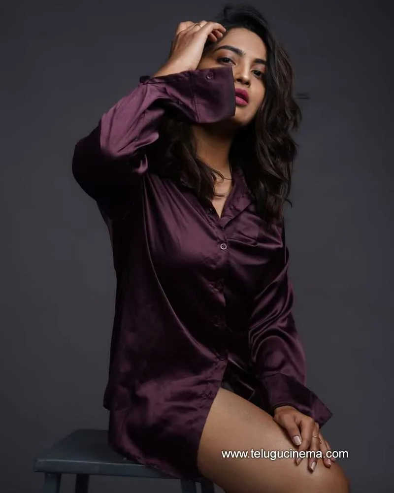 Harika Stills 070222 001