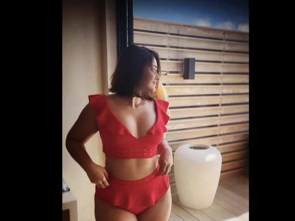 Ileana Redbikini