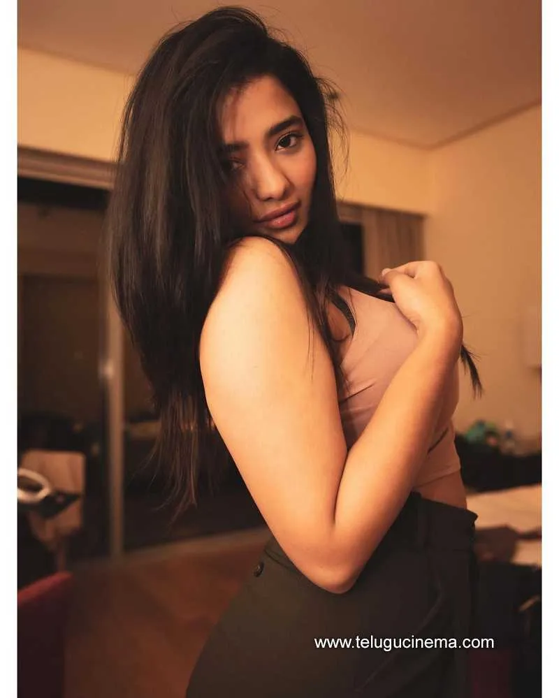 Kethika Stills 010222 001