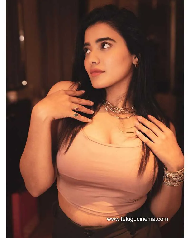 Kethika Stills 010222 002