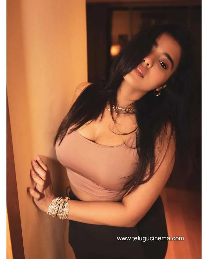 Kethika Stills 010222 003
