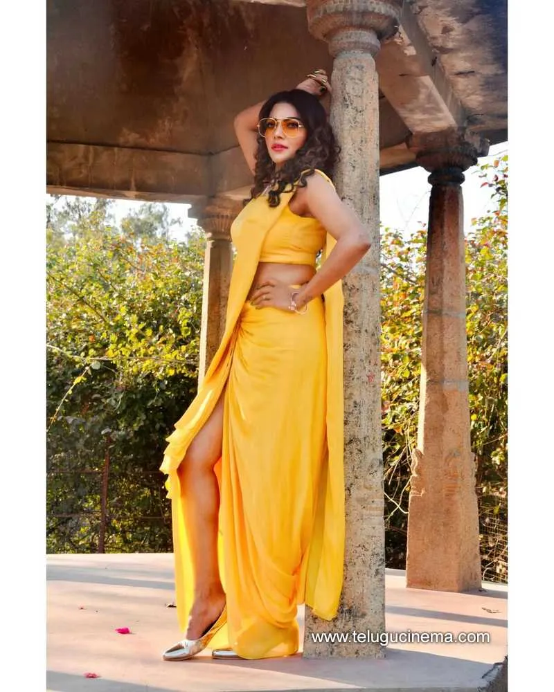Lahari Stills 020222 001