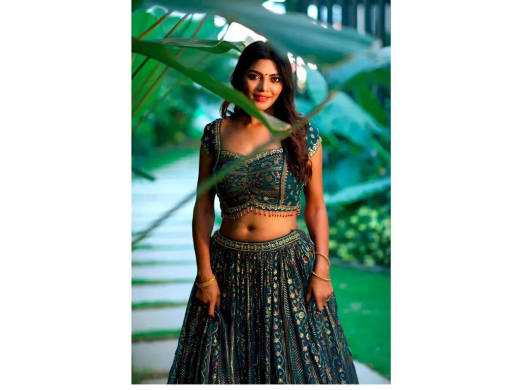 Lahari Thumb 1