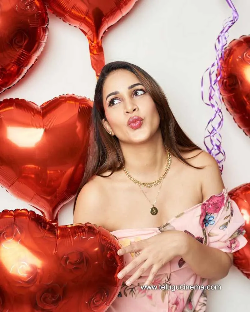 Lavanya Stills 140222 003