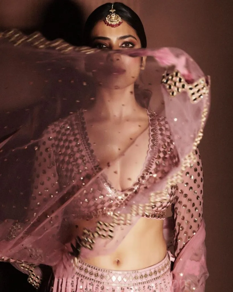 Malavika Mohanan Feb62
