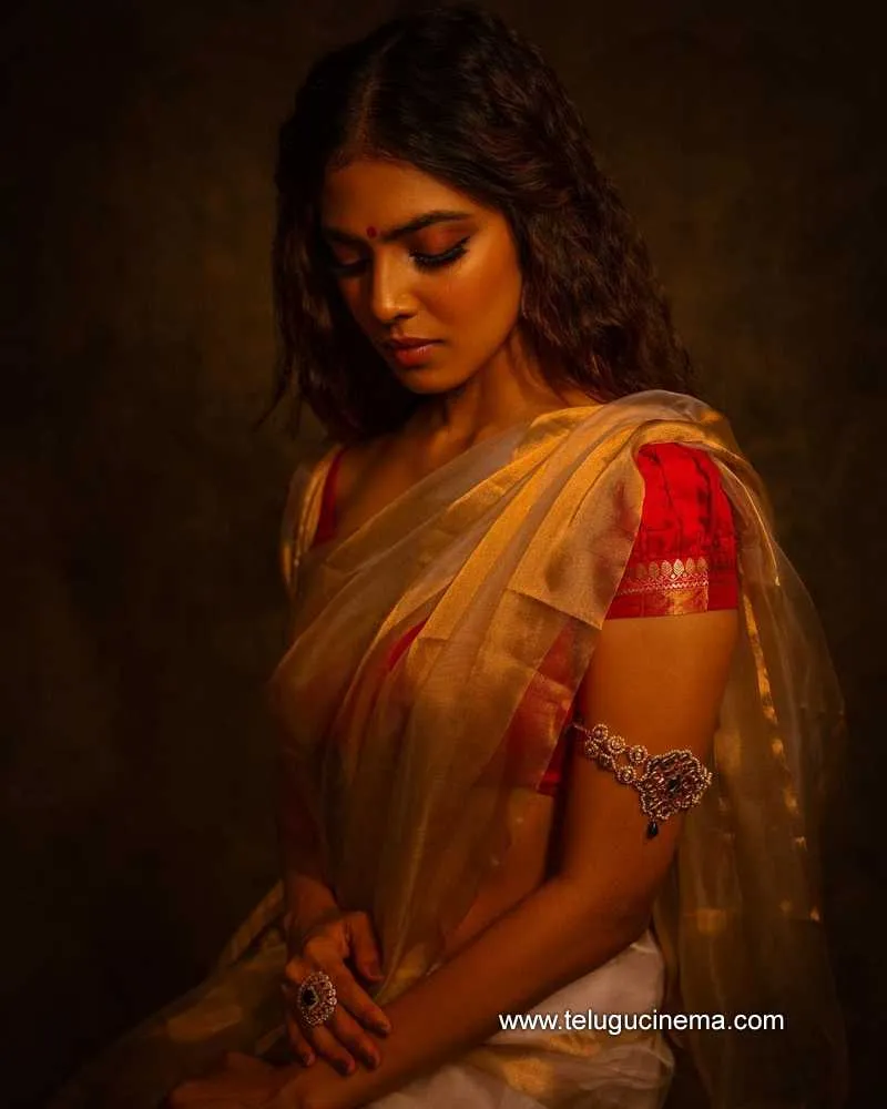 Malavika Stills 280222 001