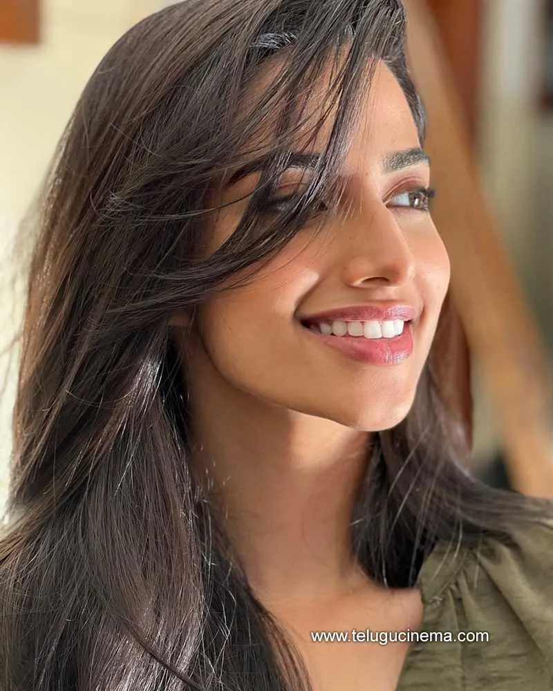 Meenakshi Stills 180222 003