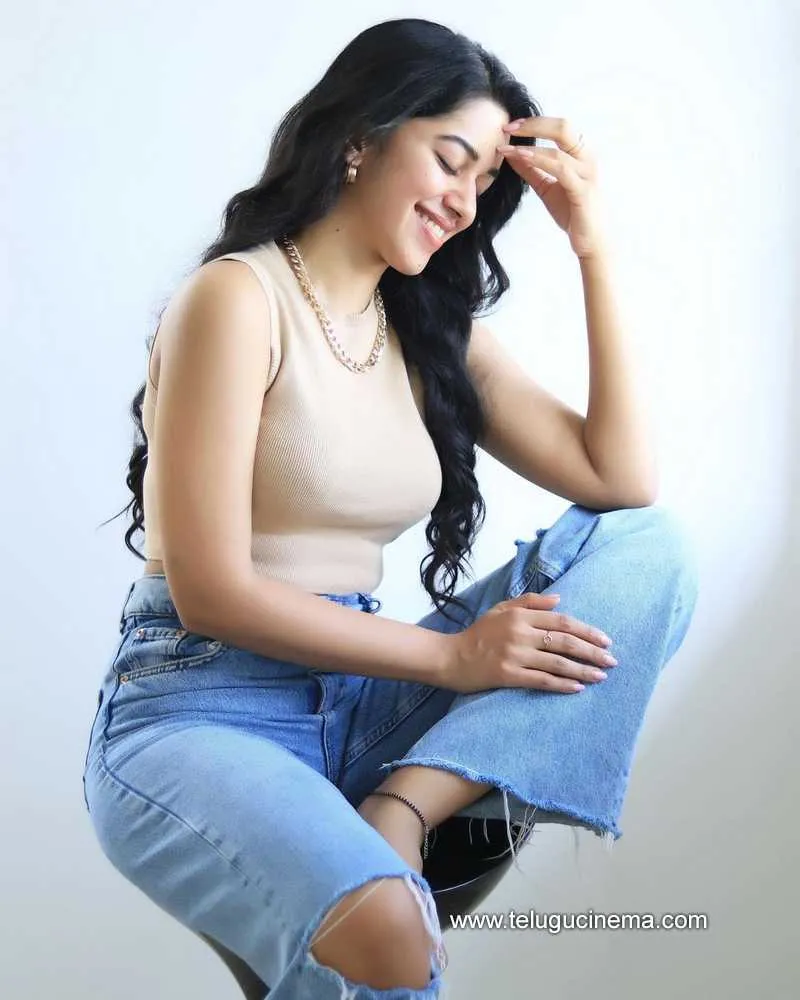 Mirnaliniravi Stills 110222 001