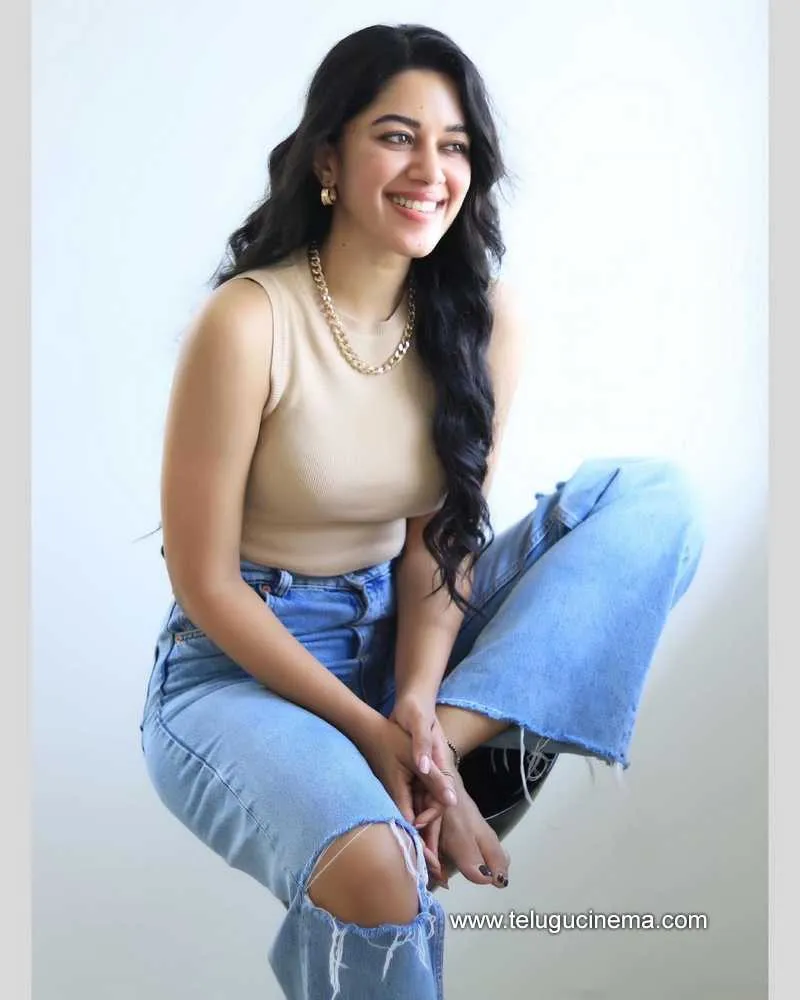 Mirnaliniravi Stills 110222 006