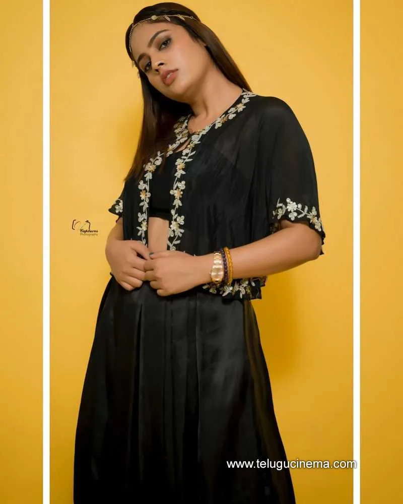 Nanditha Stills 170222 002