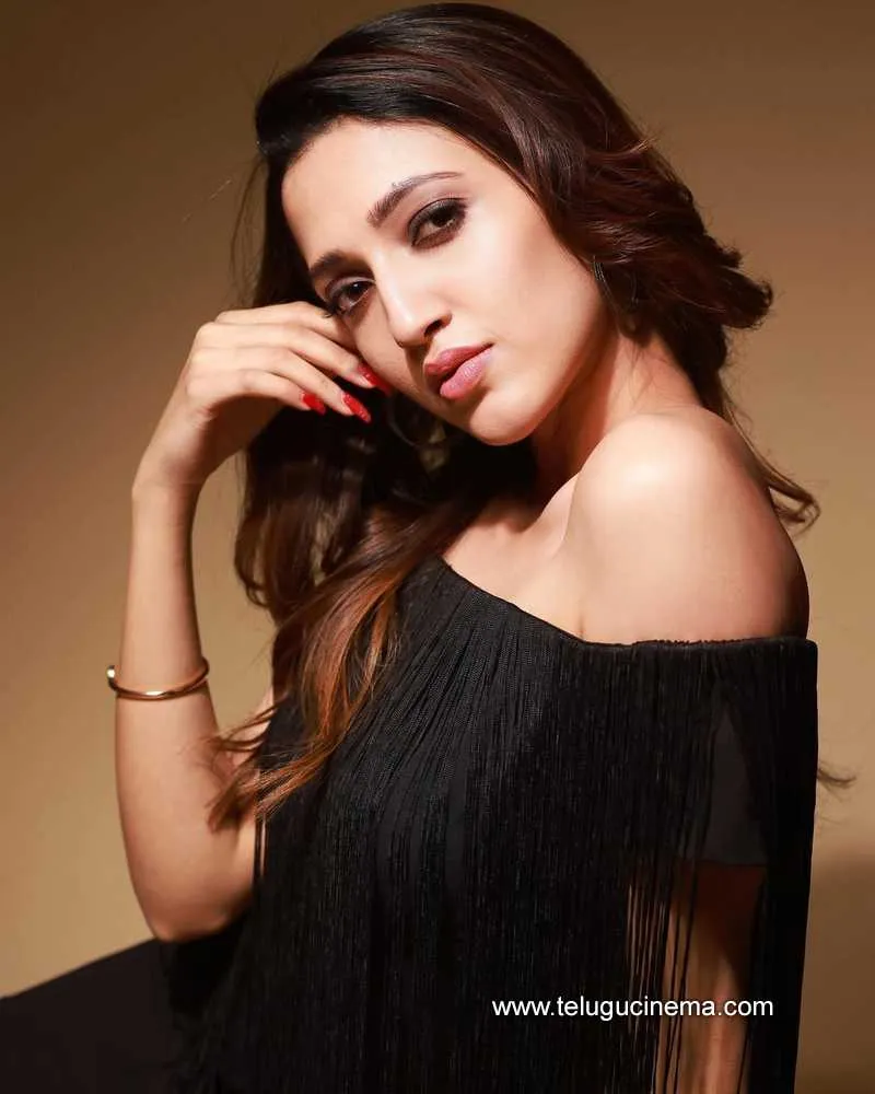 Nehashetty Stills 180222 002