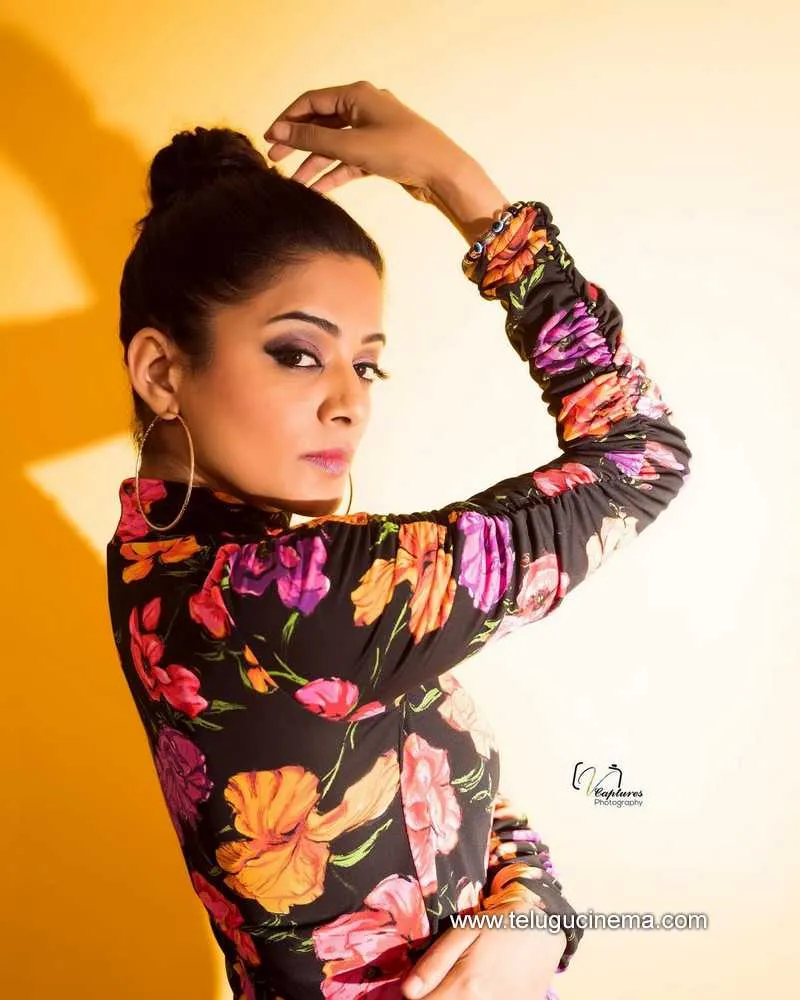 Priyamani Stills 220222 008