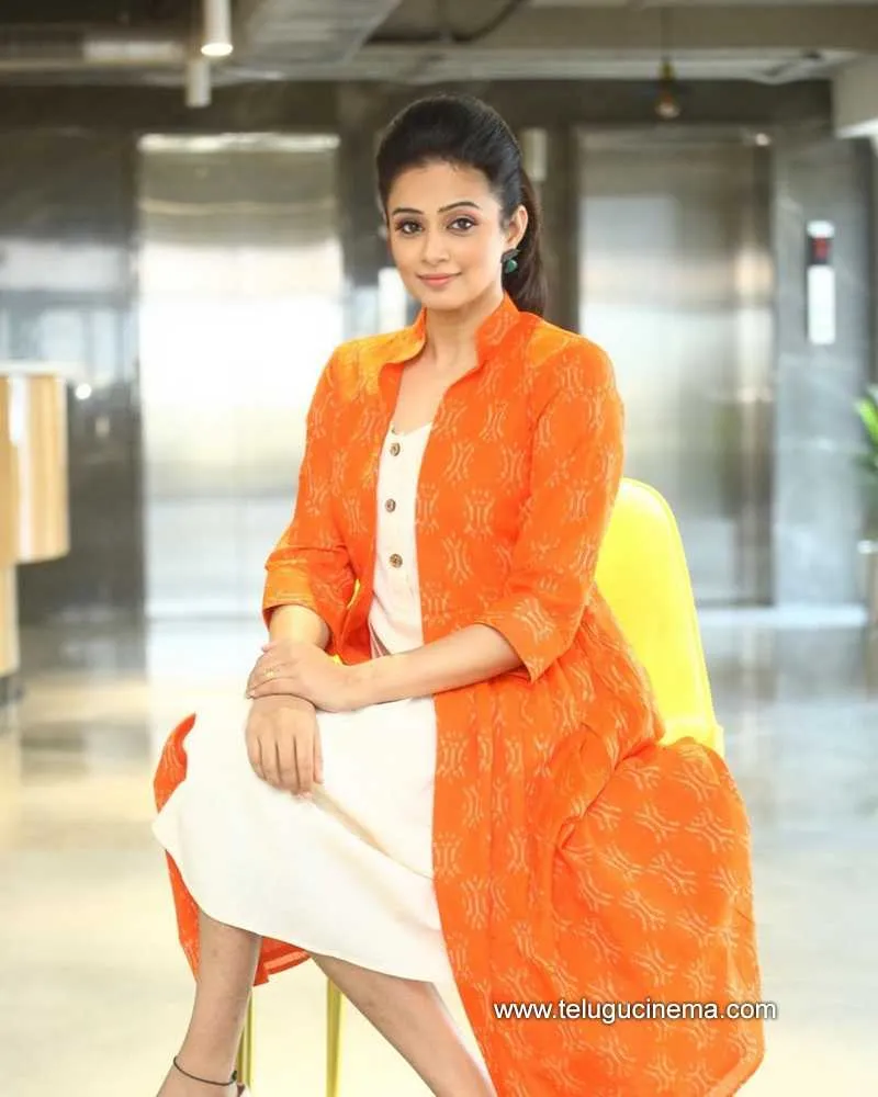 Priyamnai Stills 250222 001