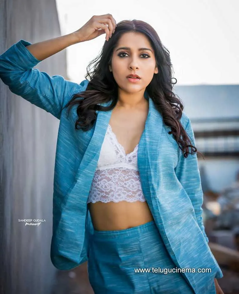 Rashmi Stills 250222 004