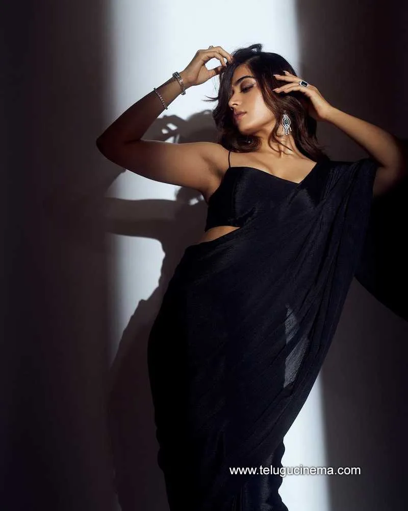 Rashmika Stills 150222 004