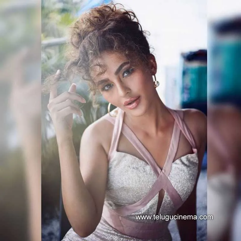 Seerathkapoor Stills 250222 002