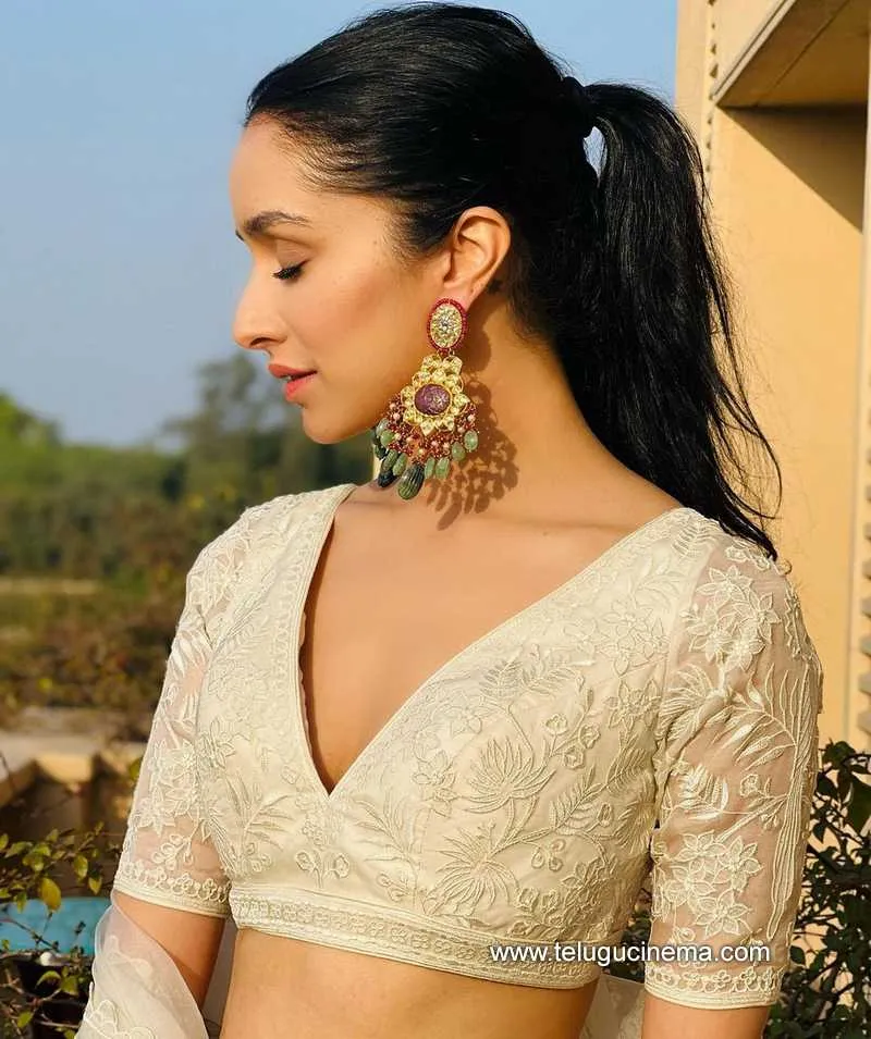 Shrddhakapoor Stills 240222 003