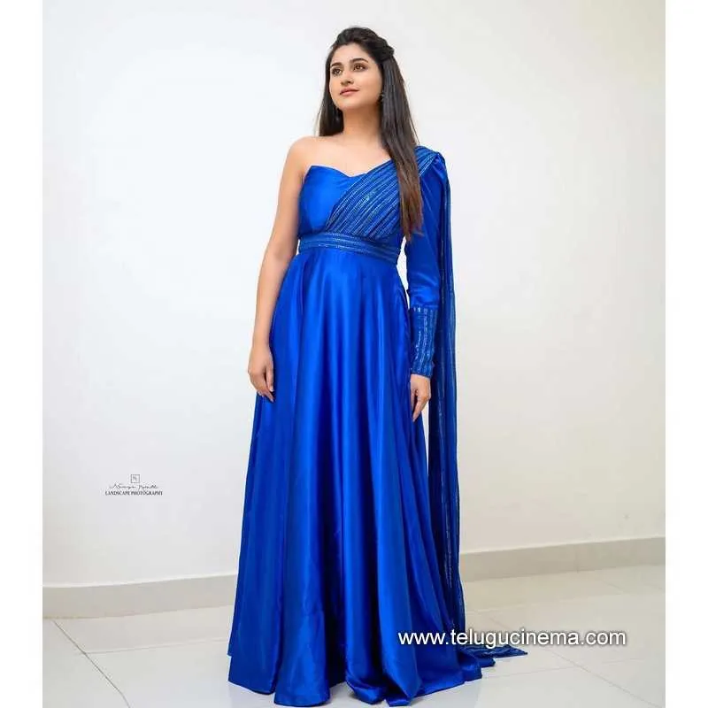 Varshini Stills 110222 001