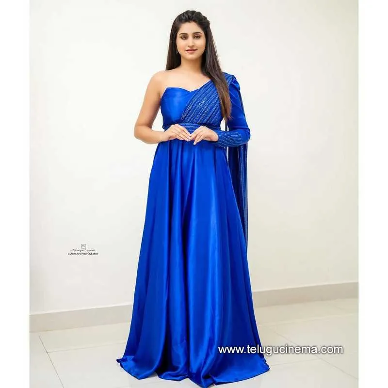 Varshini Stills 110222 004
