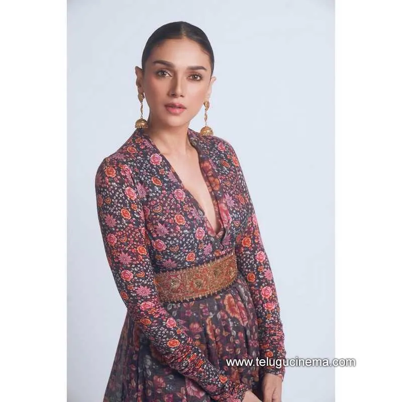 Aditi Stills 180322 003