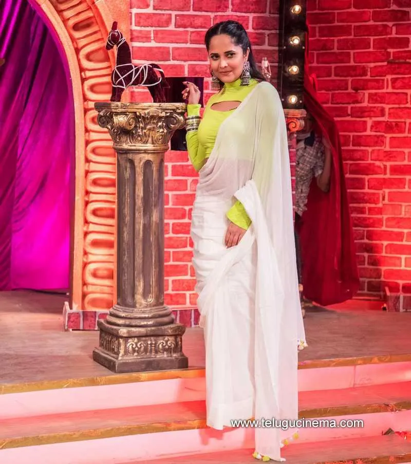 Anasuya Stills 030322 006