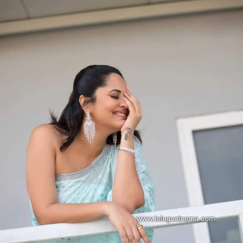 Anasuya Stills 100322 004