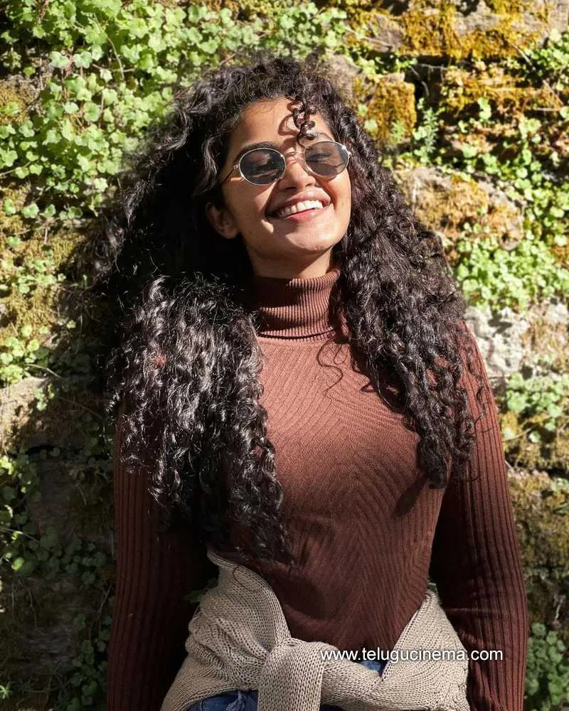 Anupama Stills 270322 003