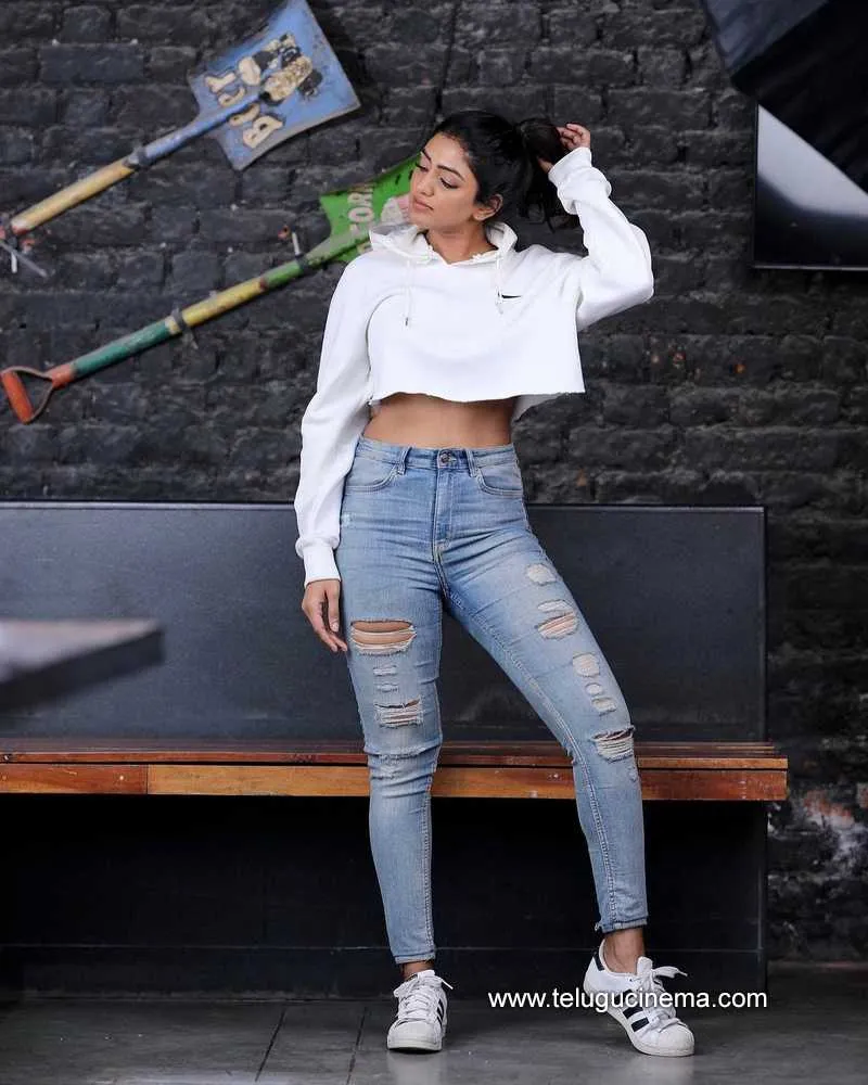 Eesharebba Stills 220322 002
