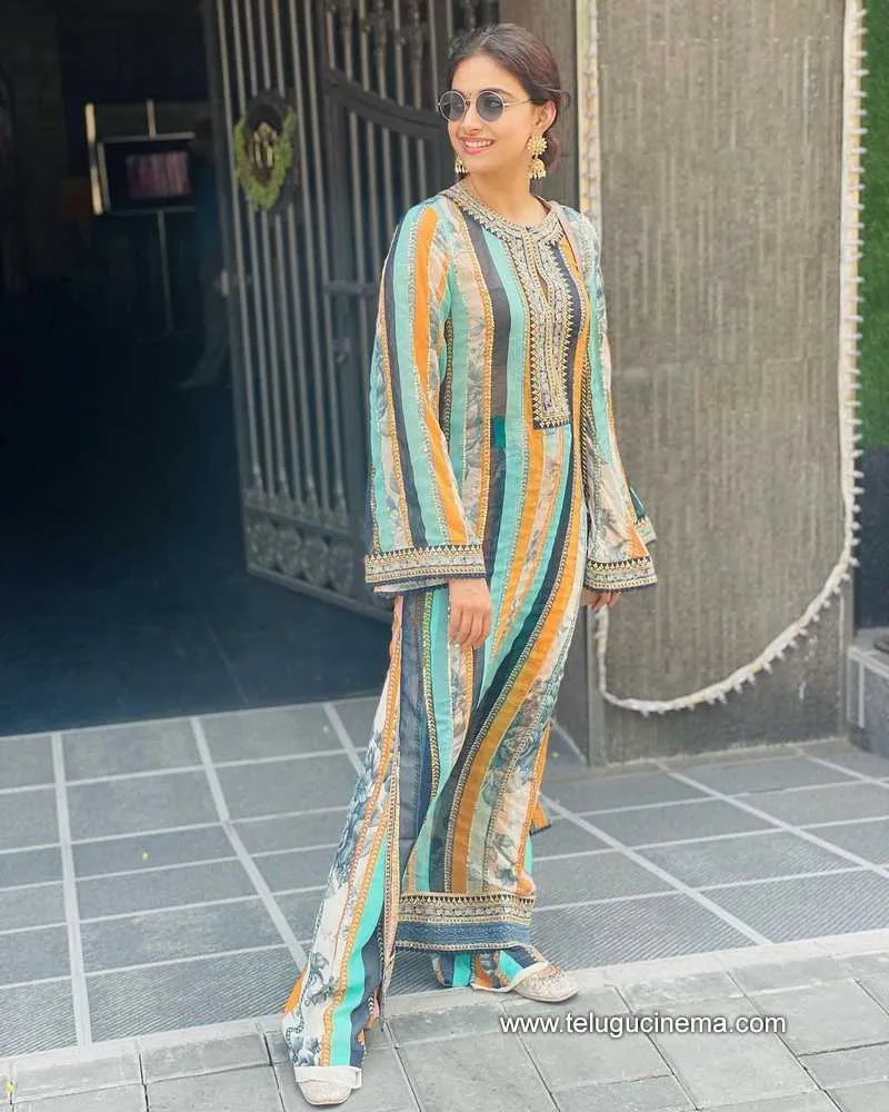 Keerthysuresh Stills 230322 003