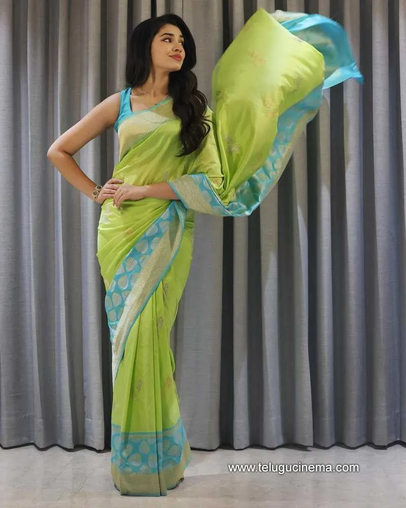 Kriti Stills 230322 003